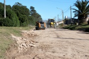 Continúa el trabajo de apertura de calles en San Cayetano