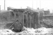 A 44 años de la caída del puente del puerto: un 20 de abril comenzaron las lluvias
