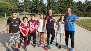 La Escuela de Atletismo comienza a entrenar en La Dulce