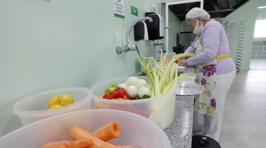 Lobería: comenzó a funcionar la sala de elaboración de alimentos comunitaria