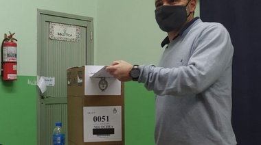 Diez emitió su voto: “Por suerte hemos convertido esto en una sana costumbre”