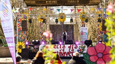 Finalizaron los festejos estudiantiles y primaverales en la Plaza