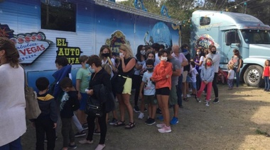 Chicos y chicas de comedores y merenderos acceden gratis al circo