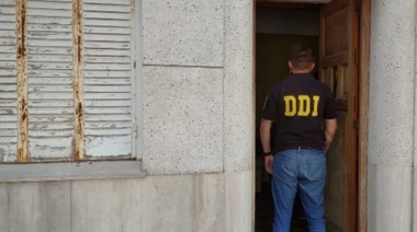 Se allanó e identificó a quien vandalizó locales políticos del Movimiento Evita