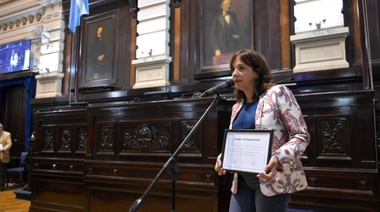 Diputada necochense fue destacada con un premio por el labor legislativo