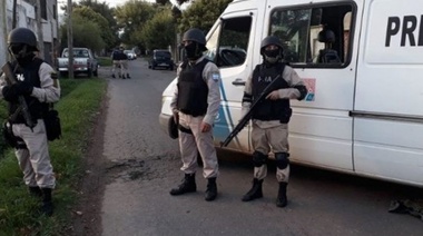 Dólares, motos y autos de alta gama: Megaoperativo de Prefectura en Necochea