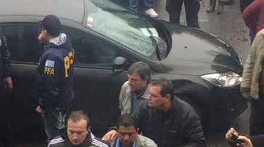 Hugo Moyano despide al Momo Venegas