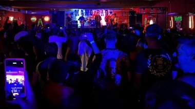 Misa Ricotera: Llega Rey Garufa y sus Timadores a una fiesta de rock prometedora