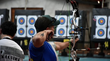 Necochense trajo una medalla de oro y dos de bronce en campeonato nacional de Tiro con Arco