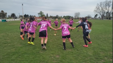Gran experiencia de la selección local de fútbol femenino