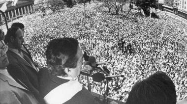 A 39 años del retorno de la democracia con el triunfo del radicalismo de Alfonsín