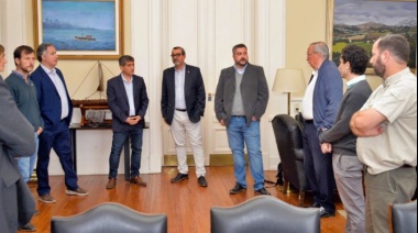 Reunión entre intendentes y funcionarios de la región por el tren de cargas a Puerto Quequén