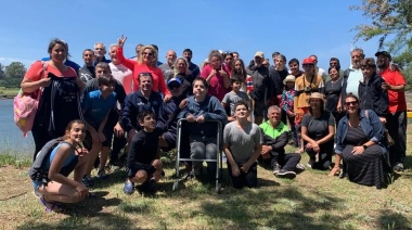 Discapacidad: Escuela Municipal de Kayak acompañó a jóvenes marplatenses a una "travesía inclusiva"