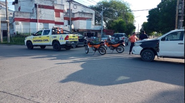 Imprudencia al volante: Otro accidente entre auto y moto con una persona hospitalizada
