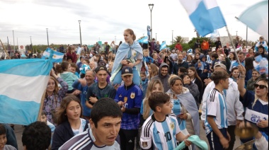 Festejos por el triunfo y pase a octavos en primer lugar : Se viene Australia