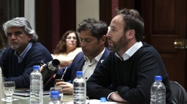 Ante de cerrar el año el gobierno bonaerense acordó un nuevo aumento con docentes, judiciales y estatales