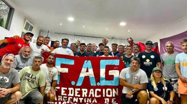Guardavidas necochenses reclamaron por la precarización laboral junto a colegas de toda la provincia