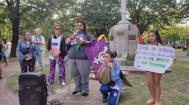8M en Necochea: Fuerte reclamo se escuchó en el centro de la ciudad