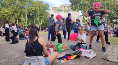 8M en Necochea: Fuerte reclamo se escuchó en el centro de la ciudad