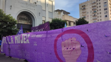 8M en Necochea: Fuerte reclamo se escuchó en el centro de la ciudad