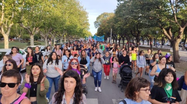 8M en Necochea: Fuerte reclamo se escuchó en el centro de la ciudad