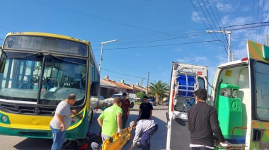 Grave accidente en la intersección de las calles 72 y 43 deja a motociclista herido