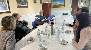 Vallota pisó La Dulce en su campaña a “todo o nada” por la intendencia