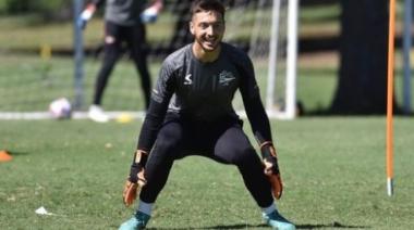 Arquero necochense de Estudiantes la rompió ante River