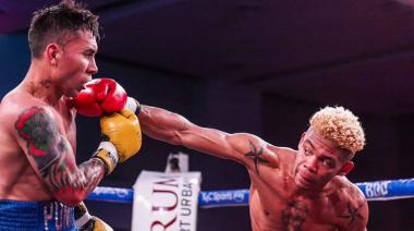José Arias Olivo venció a Abel Silva en un electrizante combate de boxeo