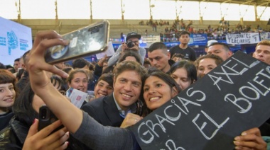 Axel Kicillof amplía el Boleto Estudiantil al nivel terciario en la provincia de Buenos Aires