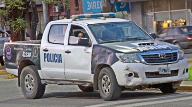Violento robo a una familia de turistas: Joven golpeada por delincuentes en su vivienda