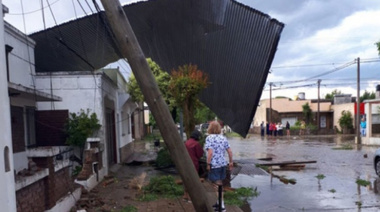 Preocupación en Lobería: más de 60 familias evacuadas e importantes daños tras el paso del tornado
