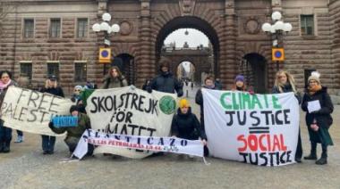 De Necochea a Noruega: Orihuela expuso en defensa del mar y compartió el reclamo con la reconocida Greta Thunberg