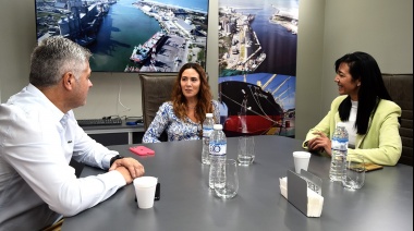 Reunión de concejales de Unión por la Patria con la flamante gestión del Puerto Quequén