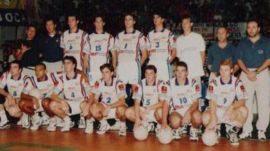 A 26 años del triunfo dorado: Luz y Fuerza Necochea se coronaba en la Liga Nacional de Voley