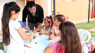 San Cayetano da la bienvenida al programa 'Jugando en los Barrios': Diversión garantizada