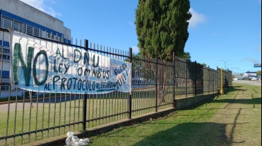 La Educación no se toca: Multitudinaria marcha en defensa de las Universidades Públicas