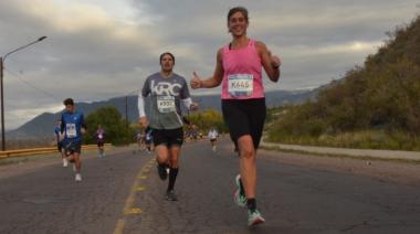 Necochea en la Maratón de Mendoza: Más allá de la meta, el valor de animarse a correr