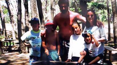 “La infancia en Necochea es imborrable: acá en España no dimensionan el Festival Infantil”  