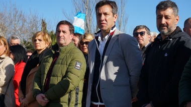 Quequén celebra su aniversario con música, desfile y mensajes de esperanza del Intendente Rojas