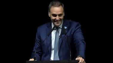 Manuel Adorni habló por primera vez con la prensa de Necochea