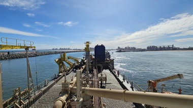 Conocé el trabajo de la draga Afonso de Albuquerque en Puerto Quequén