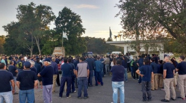 Fanazul: trabajadores bloquean la planta contra el desmantelamiento