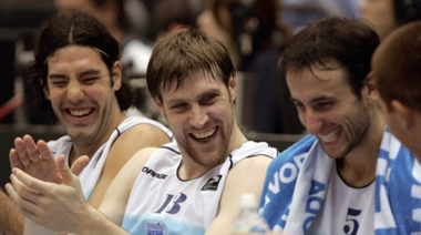 Periodistas proyectan película sobre la "generación dorada" del basquet