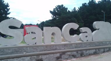 Colocaron las letras de "SanCa" en el ingreso a Aguas del Pinar