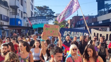 ¿Qué se exigió y reclamó en la multidinaria Marcha Federal del Orgullo Antifascista y Antirracista en Necochea?