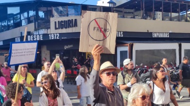 ¿Qué se exigió y reclamó en la multidinaria Marcha Federal del Orgullo Antifascista y Antirracista en Necochea?