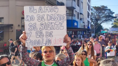 ¿Qué se exigió y reclamó en la multidinaria Marcha Federal del Orgullo Antifascista y Antirracista en Necochea?