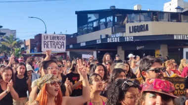 ¿Qué se exigió y reclamó en la multidinaria Marcha Federal del Orgullo Antifascista y Antirracista en Necochea?