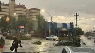 Fuerte temporal azotó Necochea y Quequén: destrozos, corte de luz y suspensión de eventos
